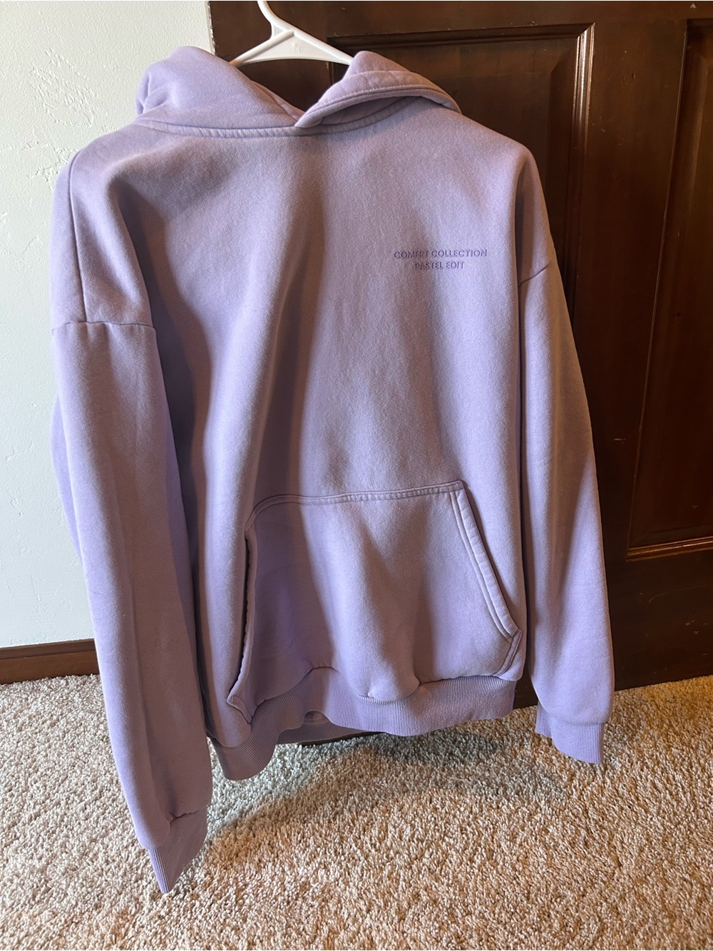 Comfrt Pastel Hoodie - Small in Purple